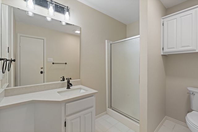 6035 Oak Hollow Drive, Burleson, TX 76028