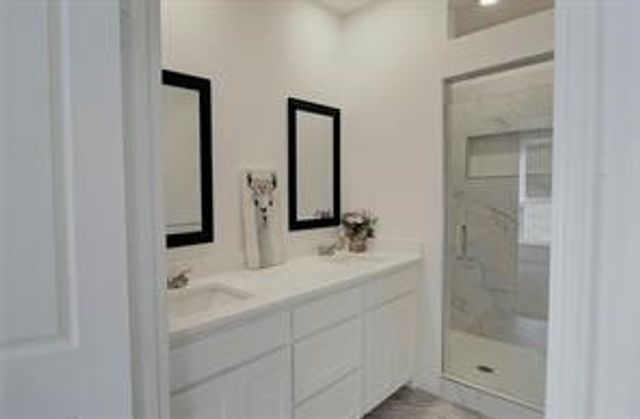 347 Rosemound Street, Commerce, TX 75428