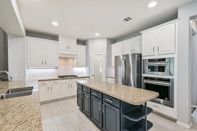 16022 Diamond Rock Drive, Cypress, TX 77429