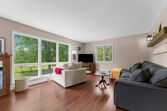 8820 COUNTY ROAD II, Fremont, WI 54940