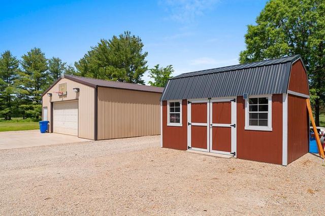 8820 COUNTY ROAD II, Fremont, WI 54940