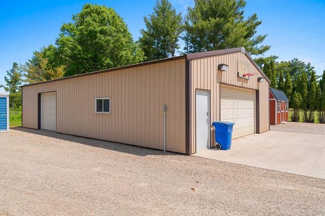 8820 COUNTY ROAD II, Fremont, WI 54940