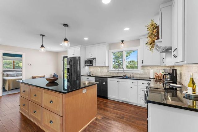8820 COUNTY ROAD II, Fremont, WI 54940