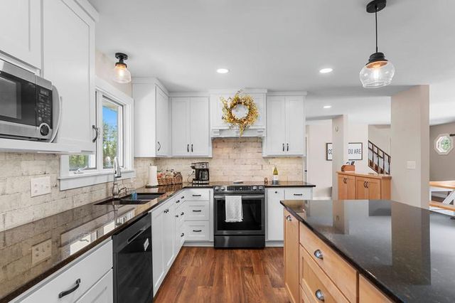 8820 COUNTY ROAD II, Fremont, WI 54940