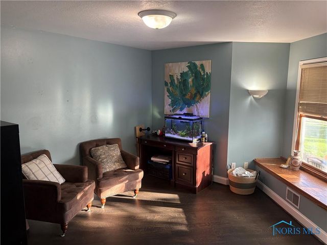 1016 Farmview Drive, Waterville, OH 43566