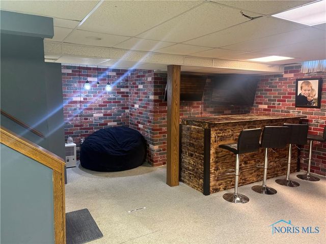 1016 Farmview Drive, Waterville, OH 43566