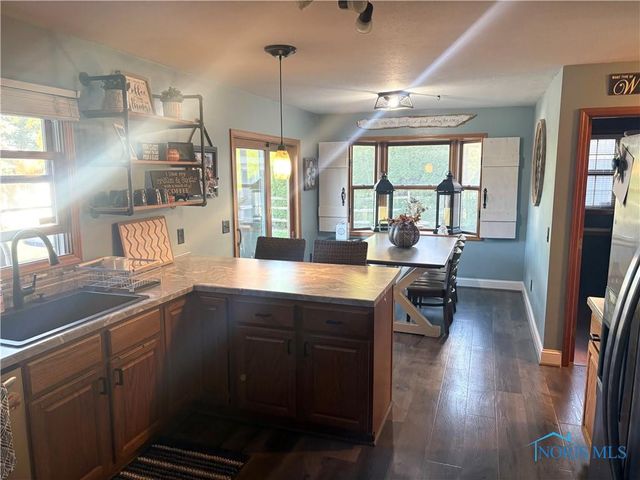 1016 Farmview Drive, Waterville, OH 43566