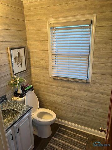 1016 Farmview Drive, Waterville, OH 43566