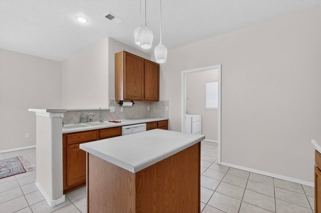 11712 Terra Bella Lane SE, Albuquerque, NM 87123