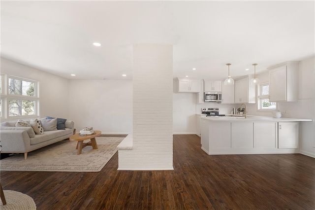 5406 Lucille Lane, Shawnee, KS 66203