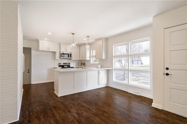 5406 Lucille Lane, Shawnee, KS 66203