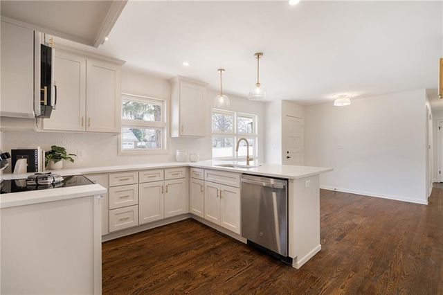 5406 Lucille Lane, Shawnee, KS 66203