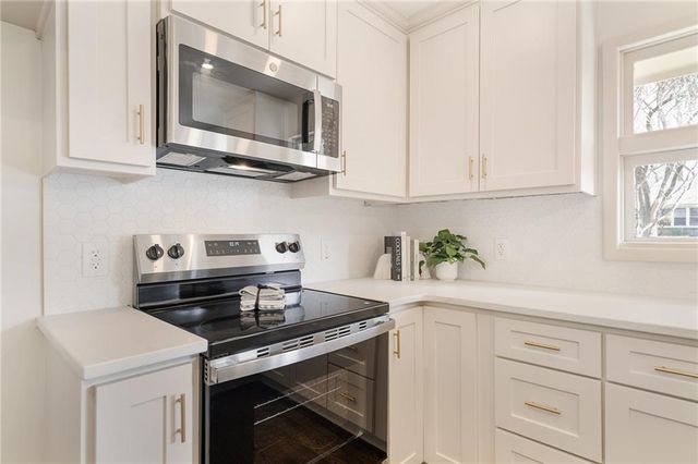 5406 Lucille Lane, Shawnee, KS 66203