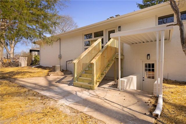 5406 Lucille Lane, Shawnee, KS 66203