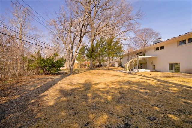 5406 Lucille Lane, Shawnee, KS 66203