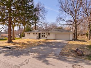 5406 Lucille Lane, Shawnee, KS 66203