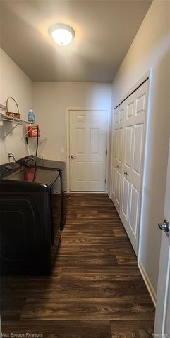 29574 Woodpark Circle, Warren, MI 48092