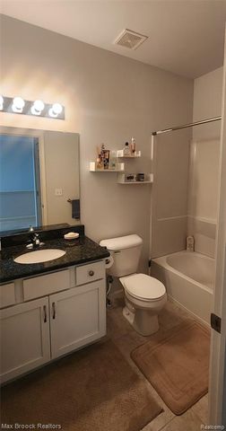 29574 Woodpark Circle, Warren, MI 48092