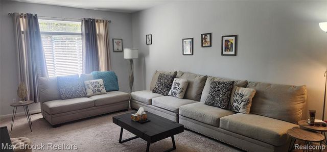 29574 Woodpark Circle, Warren, MI 48092