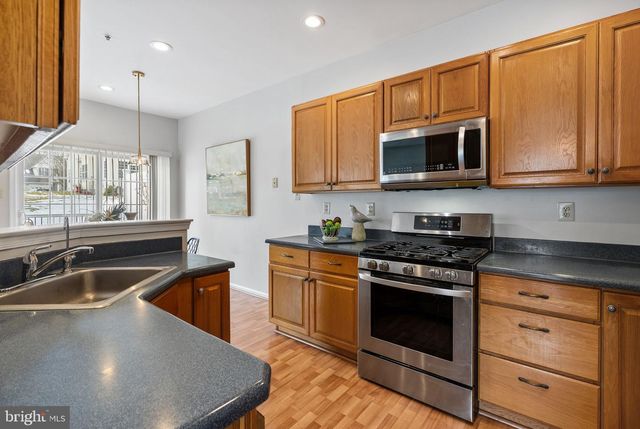 1 ADAMS LN, Downingtown, PA 19335