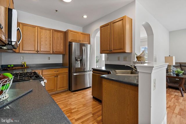 1 ADAMS LN, Downingtown, PA 19335