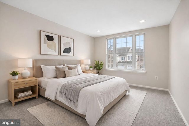 1 ADAMS LN, Downingtown, PA 19335