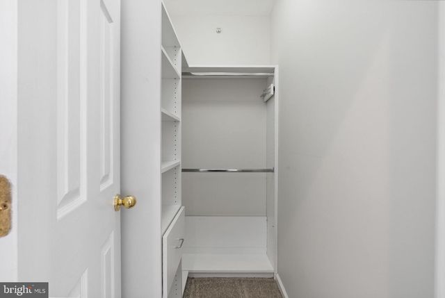 1 ADAMS LN, Downingtown, PA 19335