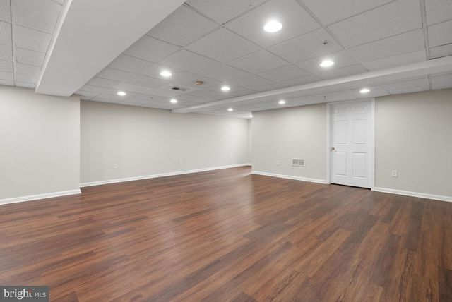 1 ADAMS LN, Downingtown, PA 19335