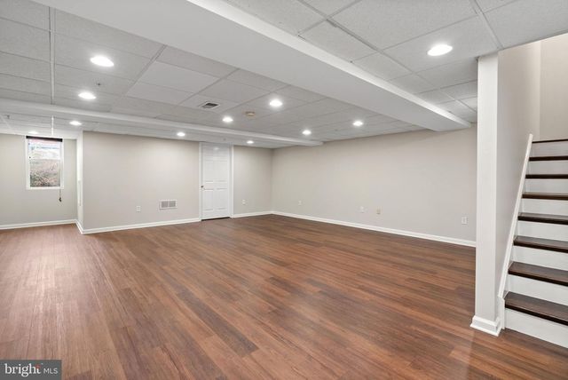 1 ADAMS LN, Downingtown, PA 19335