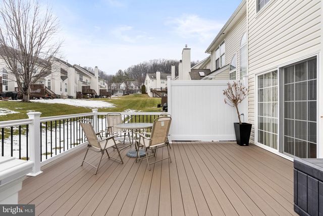 1 ADAMS LN, Downingtown, PA 19335