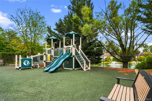 170 Thomas Lane, East Setauket, NY 11733