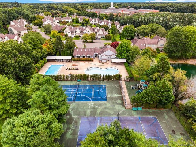 170 Thomas Lane, East Setauket, NY 11733
