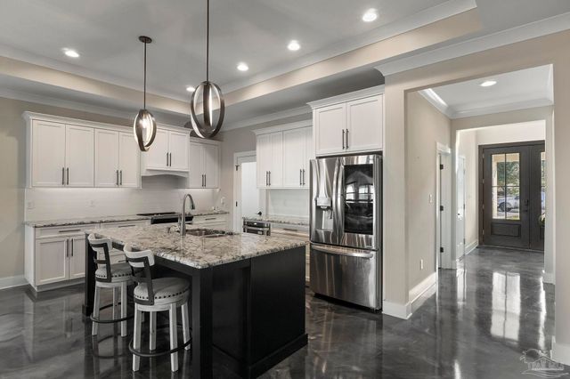 1402 E Fisher St, Pensacola, FL 32503