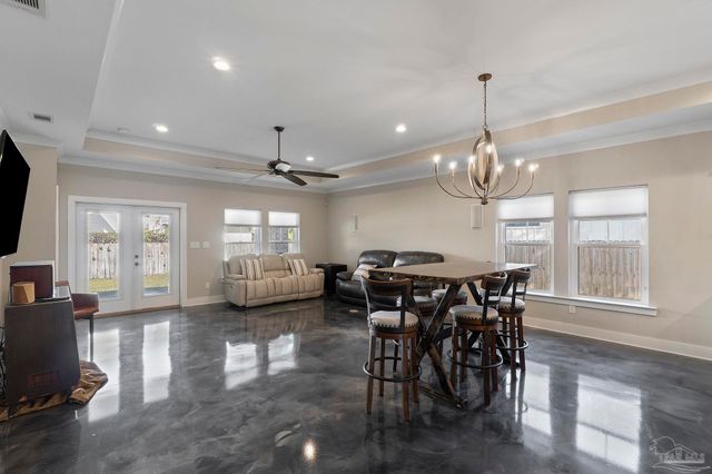 1402 E Fisher St, Pensacola, FL 32503