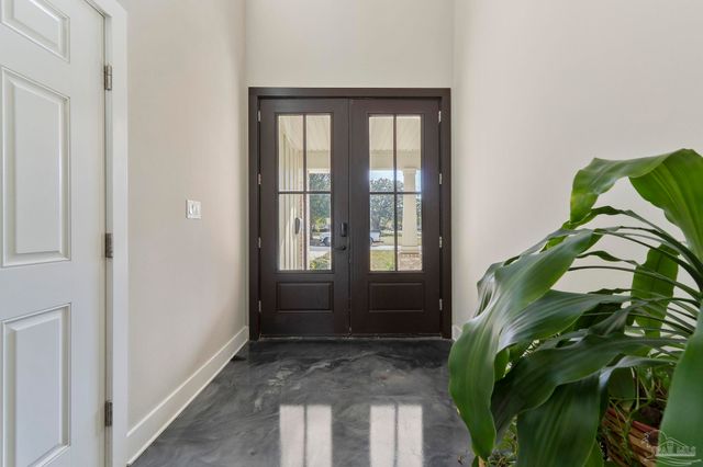 1402 E Fisher St, Pensacola, FL 32503