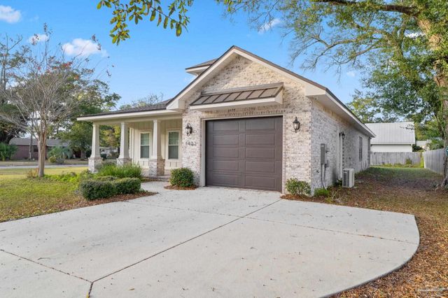 1402 E Fisher St, Pensacola, FL 32503