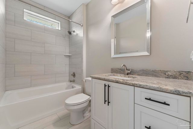 1402 E Fisher St, Pensacola, FL 32503