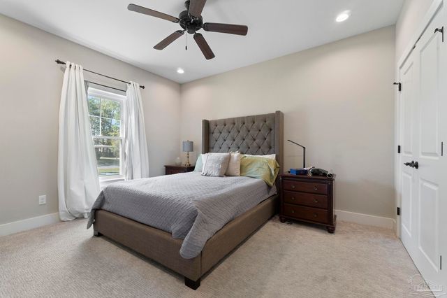 1402 E Fisher St, Pensacola, FL 32503