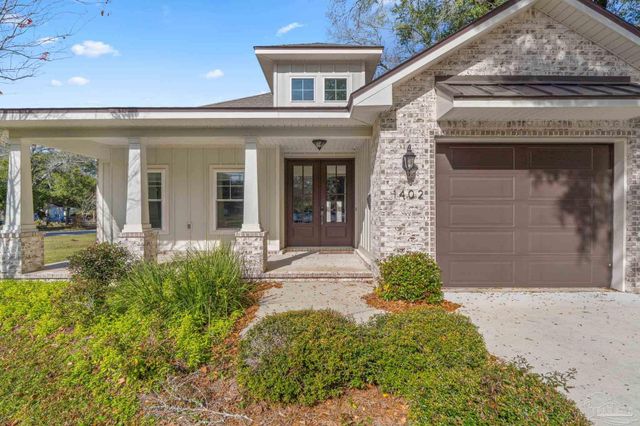 1402 E Fisher St, Pensacola, FL 32503