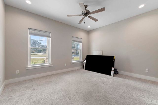 1402 E Fisher St, Pensacola, FL 32503