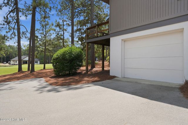 280 Barton Hills Court, Pinehurst, NC 28374