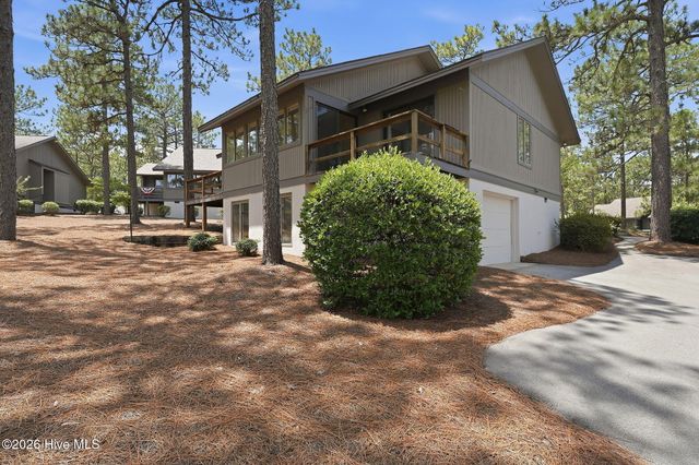 280 Barton Hills Court, Pinehurst, NC 28374