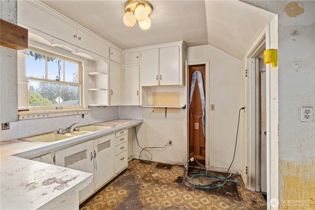 1405 75th Street SE, Everett, WA 98203