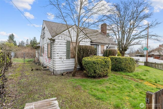 1405 75th Street SE, Everett, WA 98203