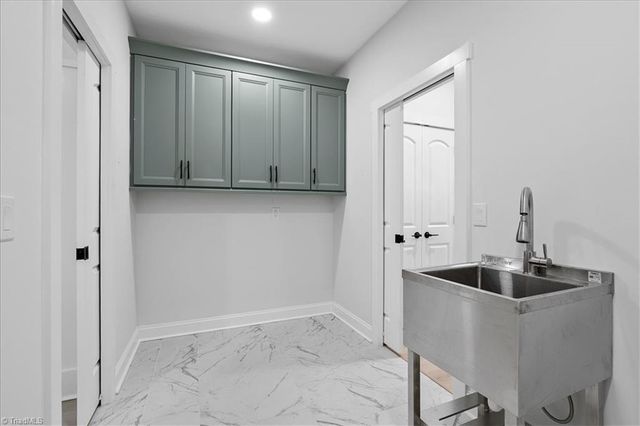 7676 Caber Road, Browns Summit, NC 27214