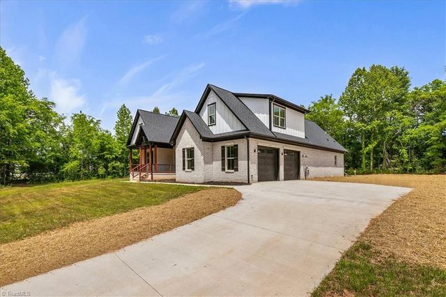 7676 Caber Road, Browns Summit, NC 27214