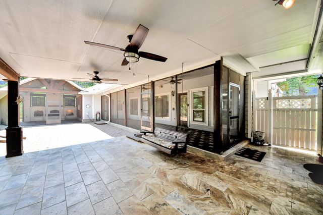 1930 Running Bear Trail, Crosby, TX 77532