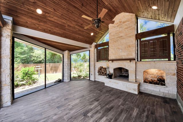 1930 Running Bear Trail, Crosby, TX 77532