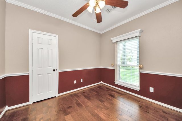 1930 Running Bear Trail, Crosby, TX 77532