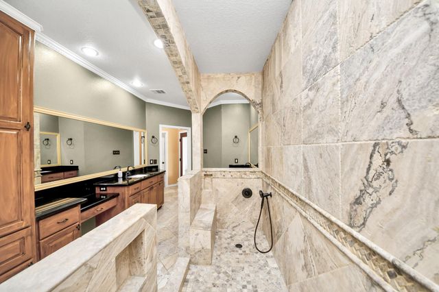 1930 Running Bear Trail, Crosby, TX 77532